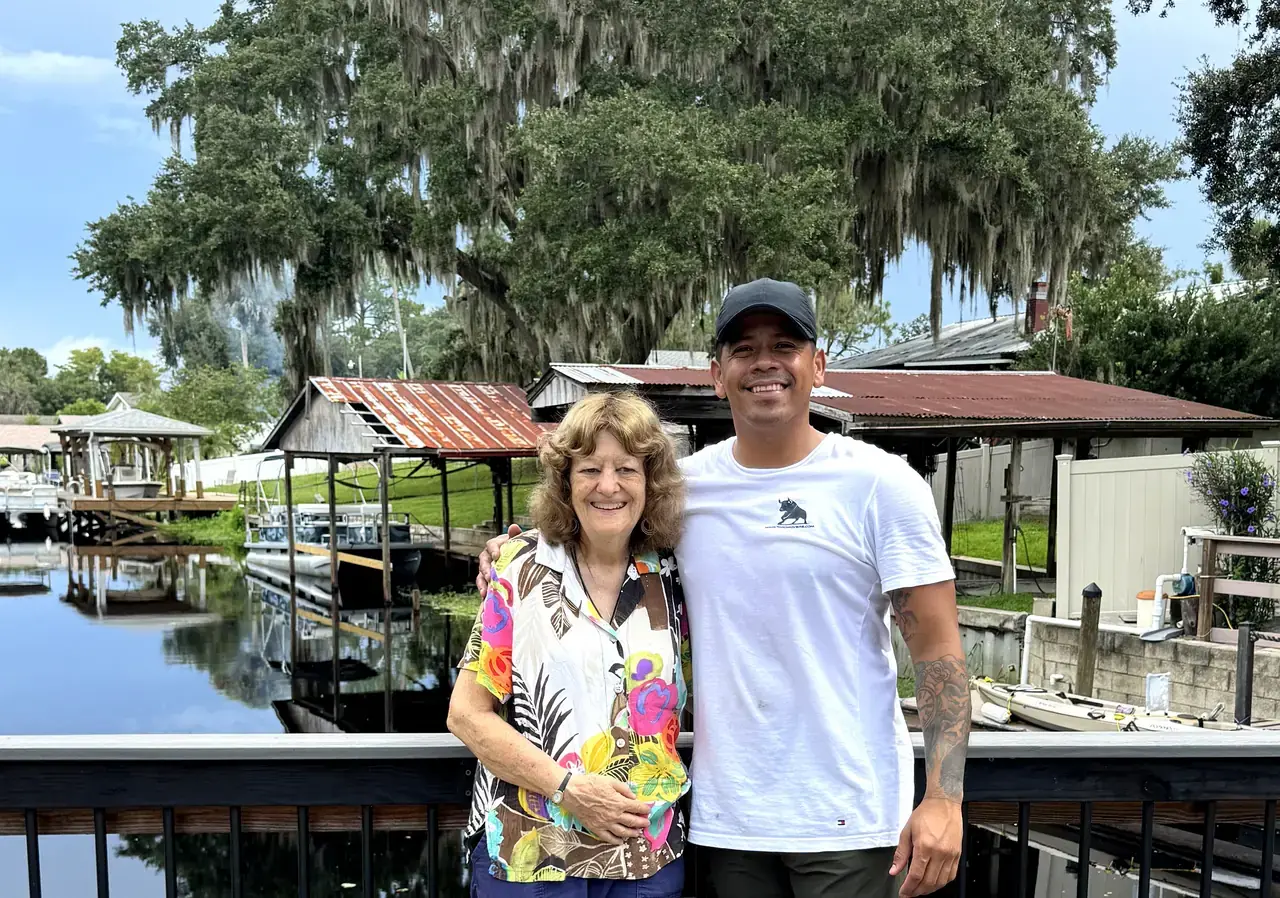 Toro Movers owner and a happy customer after a real local move in Central Florida